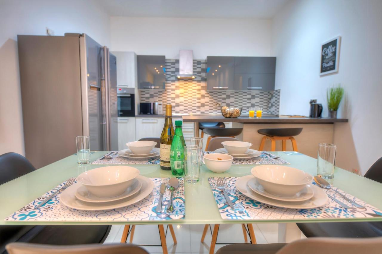Spacious And Beautifully Furnished 3 Bedrooms/3Bathrooms Apartment With 2 Balconies Wvid1-1 Gzira Ngoại thất bức ảnh